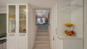 Casă / Vilă Săsească cu 6 camere de vânzare in Vulcan, Brasov - imagine 13