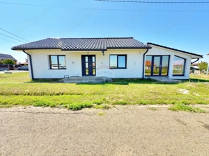 Casă cu 3 camere de vânzare loc. Frumușeni, jud. Arad - imagine 5 Casă cu 3 camere de vânzare loc. Frumușeni, jud. Arad - imagine 5