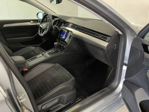 Volkswagen Passat - imagine 9