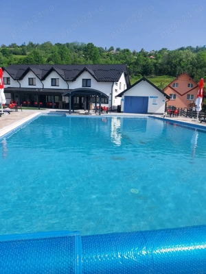 Cazare cu piscina inclusa - imagine 3 Cazare cu piscina inclusa - imagine 3