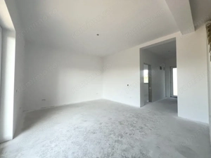 Triplex, 3 camere, 85mp utili, 320mp teren, curent trifazic - Sacalaz - imagine 2