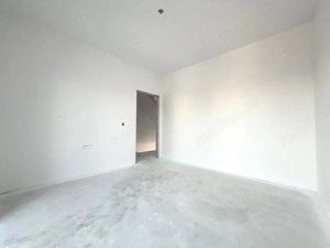 Triplex, 3 camere, 85mp utili, 320mp teren, curent trifazic - Sacalaz - imagine 6