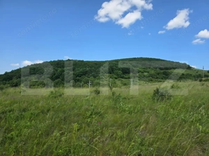 Teren potrivit pentru investitie in zona complexului Domeniul Regilor.