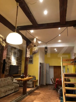 Proprietate cu 2 corpuri de clădire – ideală pentru pensiune sau locuință - imagine 3