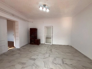 Lugoj, Casa, Teren 851 Mp., Zona Pietei, SemiCentral - imagine 2