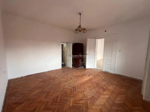Lugoj, Casa, Teren 851 Mp., Zona Pietei, SemiCentral - imagine 15