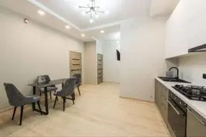 Apartament cu 2 camere in zona Favorit  - imagine 4