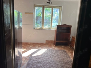 Inchiriez casa pentru muncitori + spatiu in curte pentru depozitare