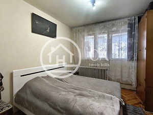 Apartament de vânzare cu 3 camere în zona Rogerius, Oradea