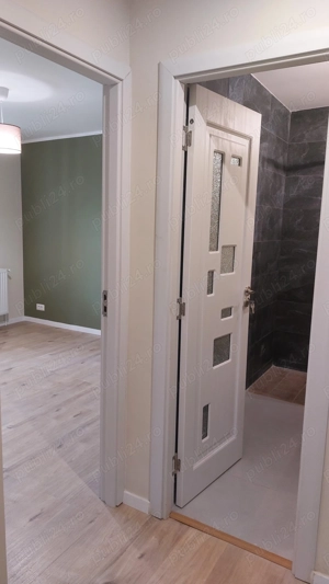 Roman, zona centrală   Apartament 2 camere, balcon 7 m, etaj 3 4   Renovare 2025 - imagine 6