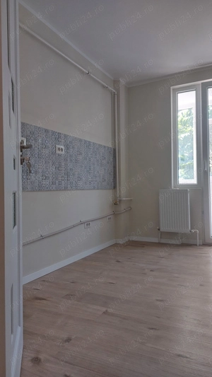 Roman, zona centrală   Apartament 2 camere, balcon 7 m, etaj 3 4   Renovare 2025 - imagine 9