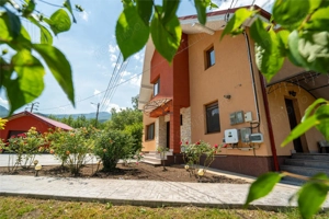 Fara Comision Vila Exclusivista langa Statiunea Straja - imagine 9 Fara Comision Vila Exclusivista langa Statiunea Straja - imagine 9