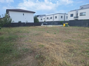 Proprietar- teren intravilan, Otopeni-Odai  - imagine 2
