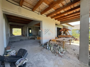 CASA  PLAN PARTER | DUBLU FRONT STRADAL | TEREN 1200 MP | STRADA DIMITRIE ANGHEL | ORADEA - imagine 11