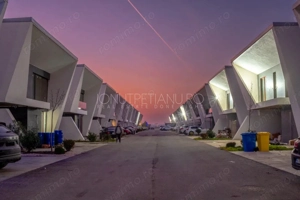 Vila cu design modern si piscina pe acoperis!