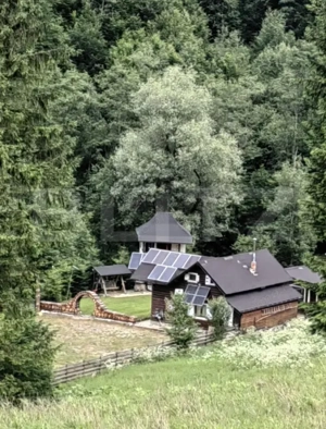 Cabana/Casa de vacanta in Molid, SV, 136 mp, teren cu 3300 mp, Iaz cu pesti