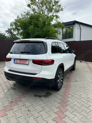 Mercedes-Benz GLB - imagine 3