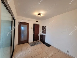 Apartament decomandat 3 camere si balcon zona Vasile Aaron din Sibiu - imagine 13