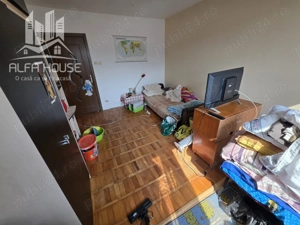 Vand 3 camere Decomandat la pret de 2 camere  Micro 1 Govandari  - imagine 2