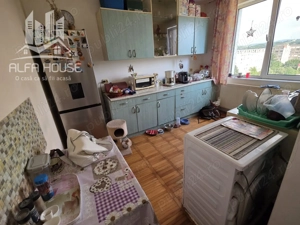 Vand 3 camere Decomandat la pret de 2 camere  Micro 1 Govandari  - imagine 9