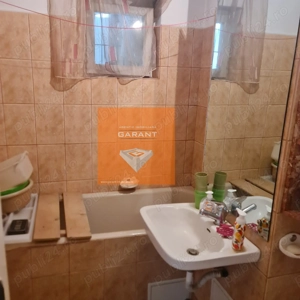 Apartament  2 camere, Calea Bucuresti, etaj 1,liber, 2 balcoane. - imagine 6