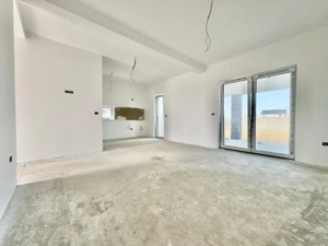 Mosnita Noua. Casa decalata finalizata. 4 dormitoare. 3 bai.