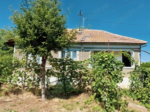 Vanzare casa cu teren de 3.018mp in Cioranii de Jos - Prahova