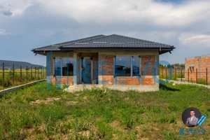 Casă/Vilă nouă de vânzare în Lilieci, Bacău