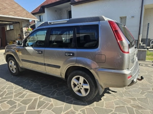 Nissan X-Trail 2.2 d 4x4 - imagine 4