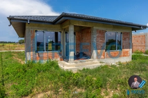 Casă/Vilă nouă de vânzare în Lilieci, Bacău - imagine 17