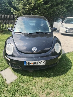 Vând Volkswagen New Beettle