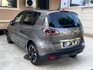Renault - Scenic BOSE Edition  An 2014.07  1.6 diesel 130 cp - imagine 4 Renault - Scenic BOSE Edition  An 2014.07  1.6 diesel 130 cp - imagine 4