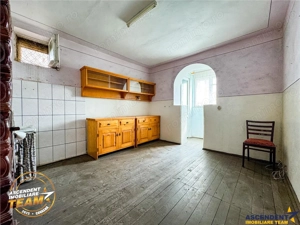 FILM! Apartament 2 camere,decomandat,cu garaj,1.400 mp teren,Let,Covasna - imagine 4