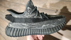 Yeezy Boost 350 V2 Dark Salt  mar.40  2 3