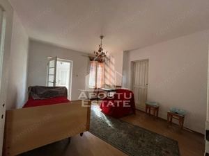 Casa individuala  7 camere, 3 bai, garaj, teren 1129 mp, zona Iosefin - imagine 6