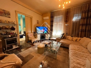 Casa individuala  7 camere, 3 bai, garaj, teren 1129 mp, zona Iosefin