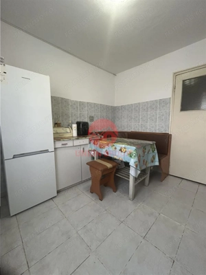 Apartament 3 camere, decomandat, Navodari - imagine 2