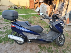 Suzuki Burgman 200 - imagine 3 Suzuki Burgman 200 - imagine 3