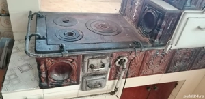 Sobă de teracotă cu plită și cuptor pentru gătit 