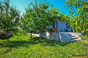 FILM! Casa personalizabila,pe un singur nivel,  pod mansardabil,pozitie cu liniste,Sanpetru