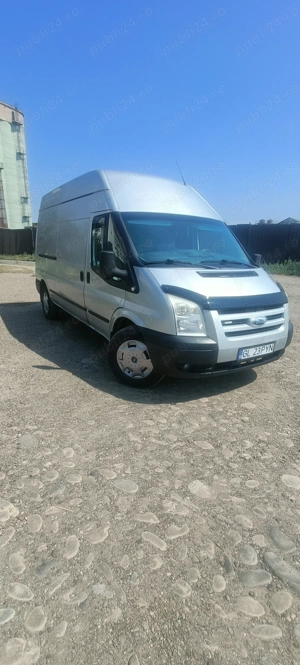 Vând Ford transit