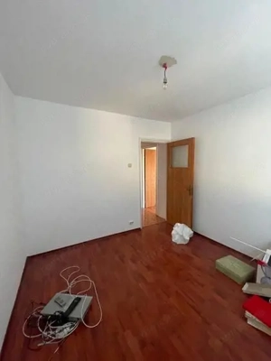 Apartament 3 camere - Gazarului.