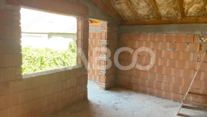 Cladire la rosu 300 mp utili + 130 mp anexe, 2 strazi, aproape centru - imagine 3