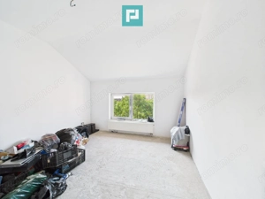 Casă P+E+M în zona Mehala pe arteră principală - imagine 12