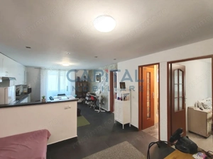 Vanzare apartament cu 3 camere la casa in  cartierul Gheorgheni. Comision 0! - imagine 5