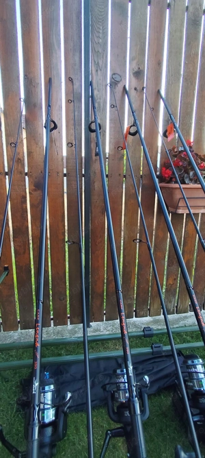 Set Pescuit,4 Lansete 3,90m,4 Mulinete 8000 cu Baitrunner,Rod Pod - imagine 2