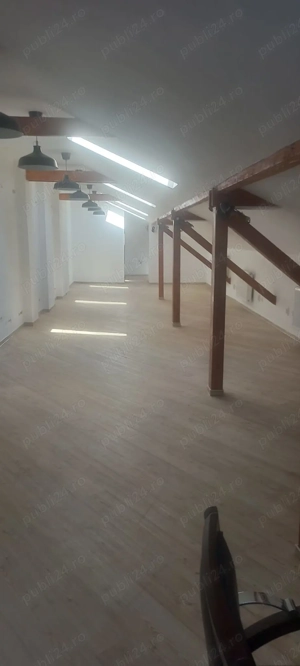 De închiriat mansardă open space   Piața Mihail Kogălniceanu, București