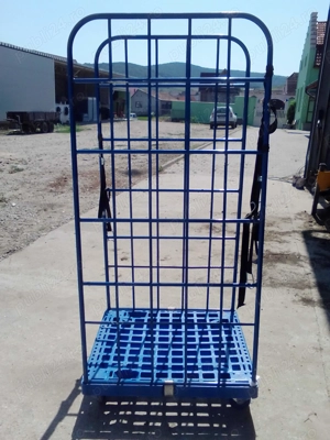 Container mobil cu  2 grilaje laterale 