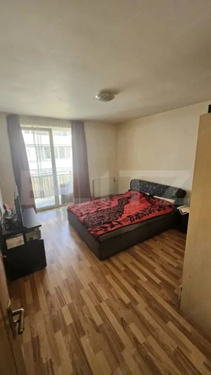 Apartament decomandat cu 3 camere, 53 mp utili, parcare, zona Porii - imagine 4