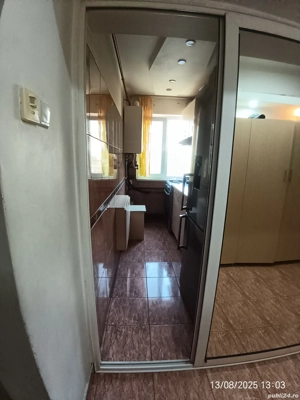 PF vând apartament 4 camere, et2 - imagine 2